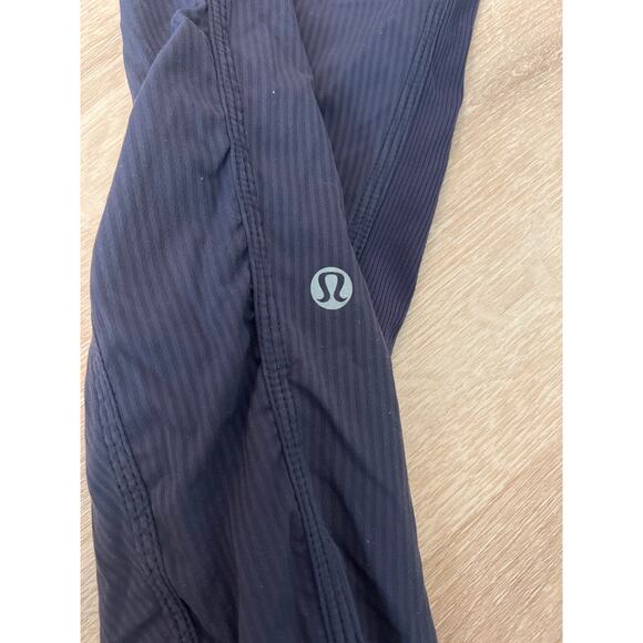 Lululemon Street To Studio Pant Unlined Size 6 Navy Gray - Picture 3 of 10